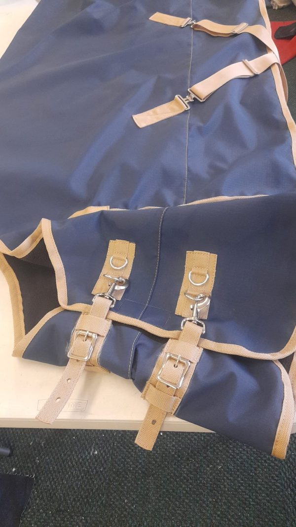Horse blanket chest straps